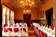 Festsaal_5_Tafeln